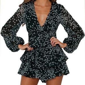 Romper black and white